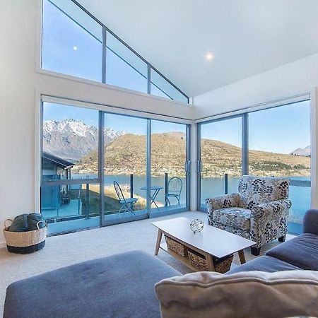 Executive Living in Bluewater - 3 Bedroom Apartment Queenstown Buitenkant foto
